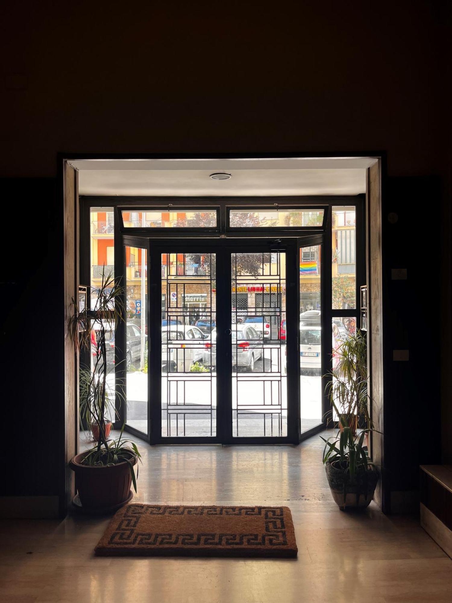 4321 B&B Stazione Trastevere โรม ภายนอก รูปภาพ